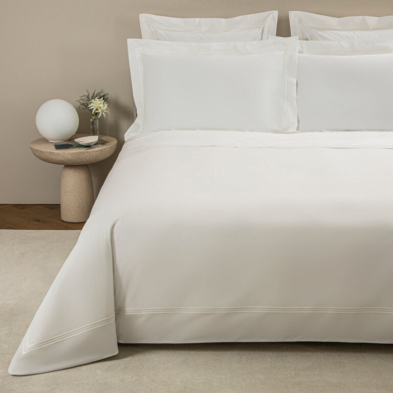 slide 1 Triplo Bourdon Duvet Cover