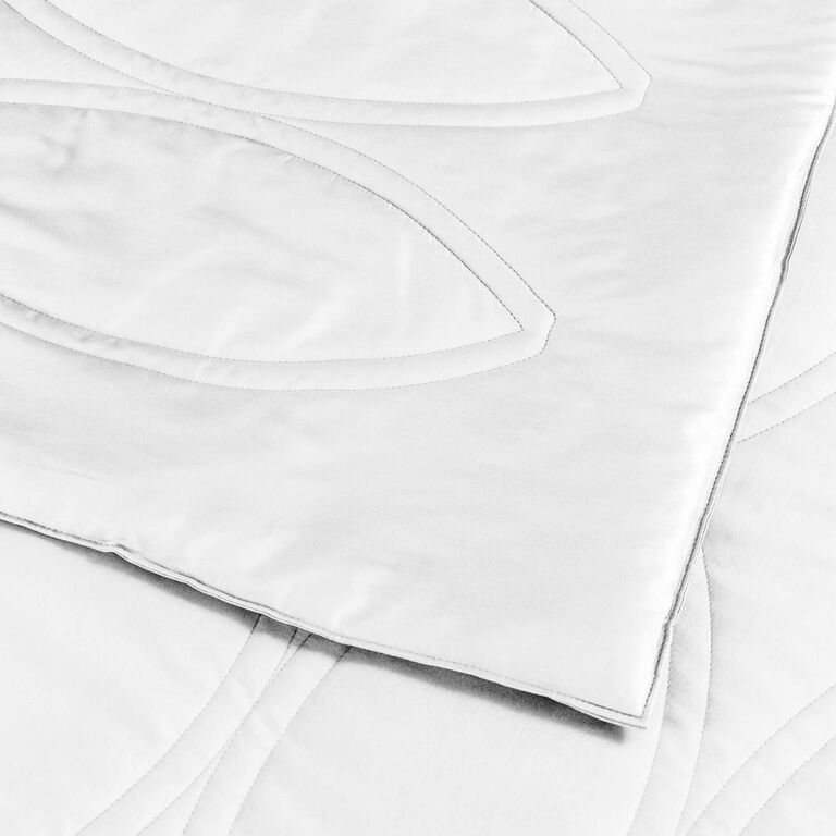 slide 3 Movement Light Quilt