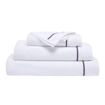 One Bourdon Bath Sheet
