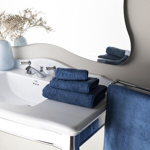 slide 4 Unito Bath Sheet