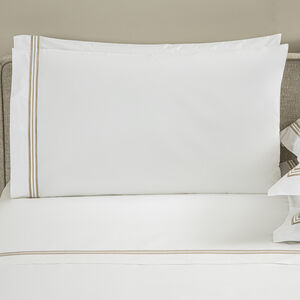 slide 1 Triplo Bourdon Pillowcase