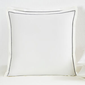 slide 1 Camelia Euro Sham