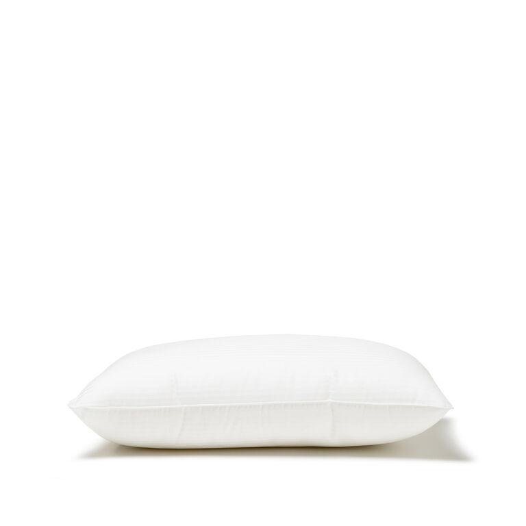 slide 3 Simple Nuvola Pillow Filler