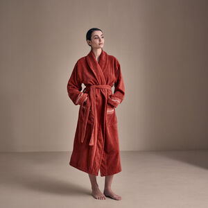 slide 3 Oasis Bathrobe