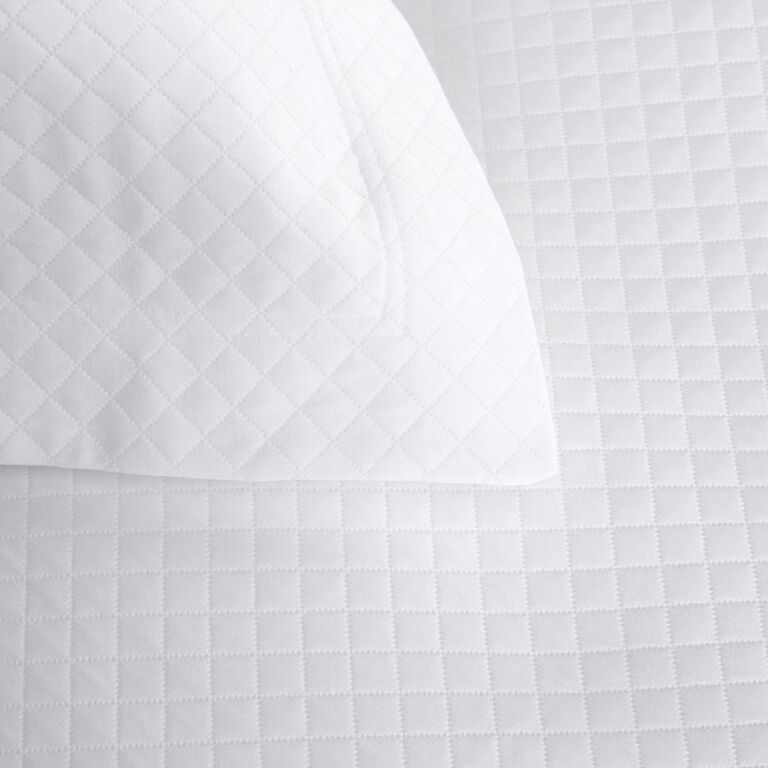 slide 3 Hotel Melody Euro Sham